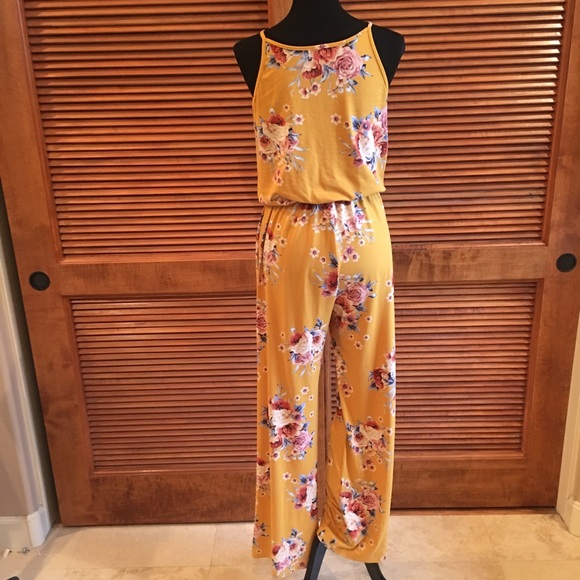 ❤️markdown❤️Soft & comfy Jodifl floral jumpsuit - Picture 6 of 8
